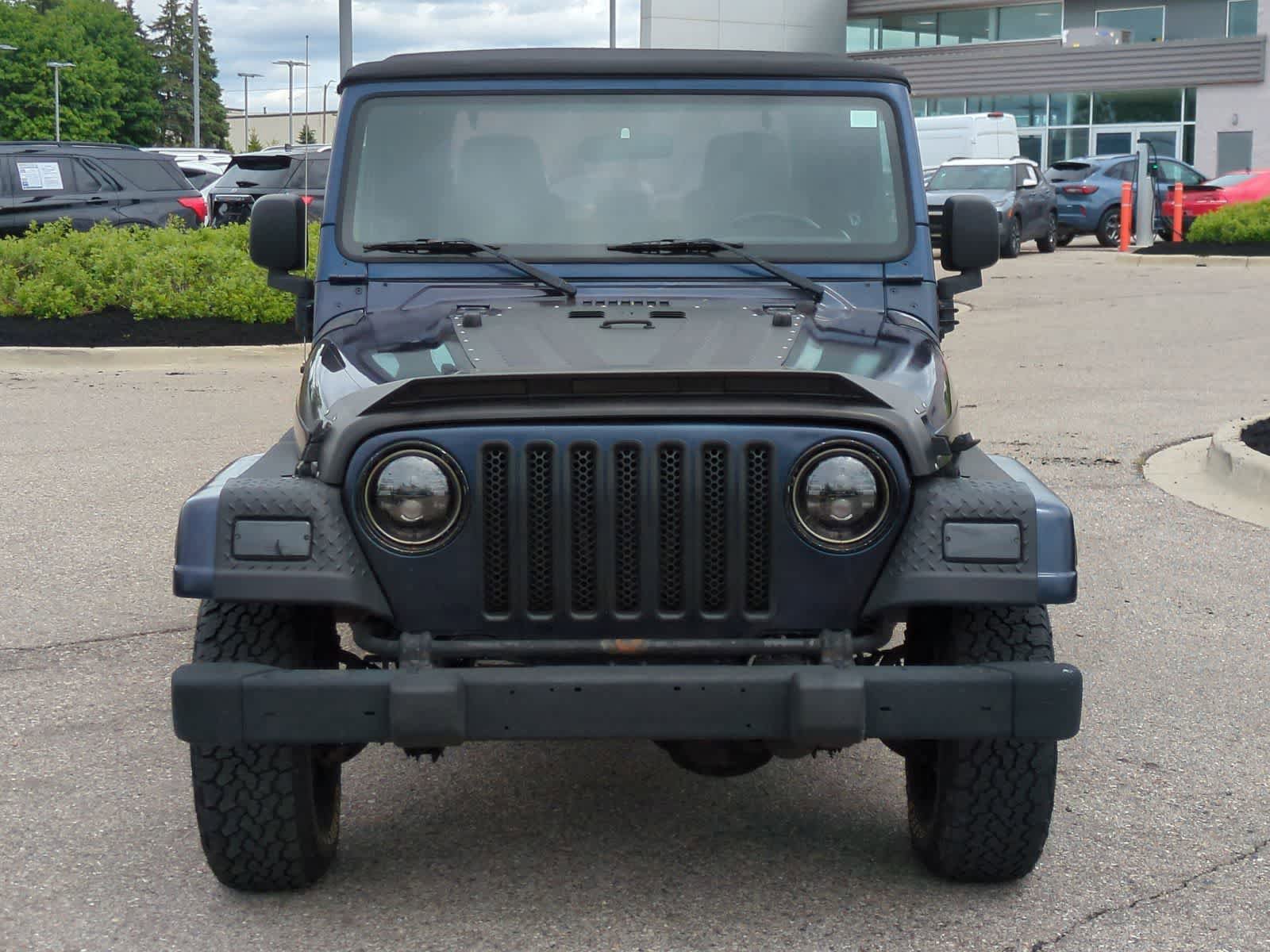 Used 2003 Jeep Wrangler X AWD/4WD image 3