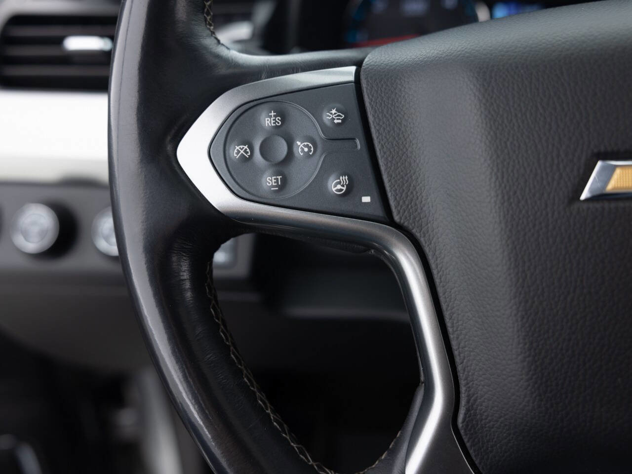 Used 2016 Chevrolet Suburban LTZ image 45