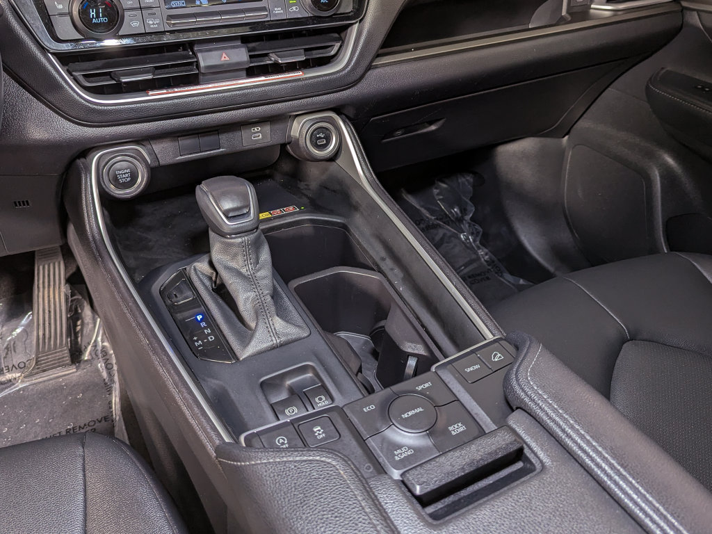 Certified 2025 Toyota Grand Highlander AWD image 26