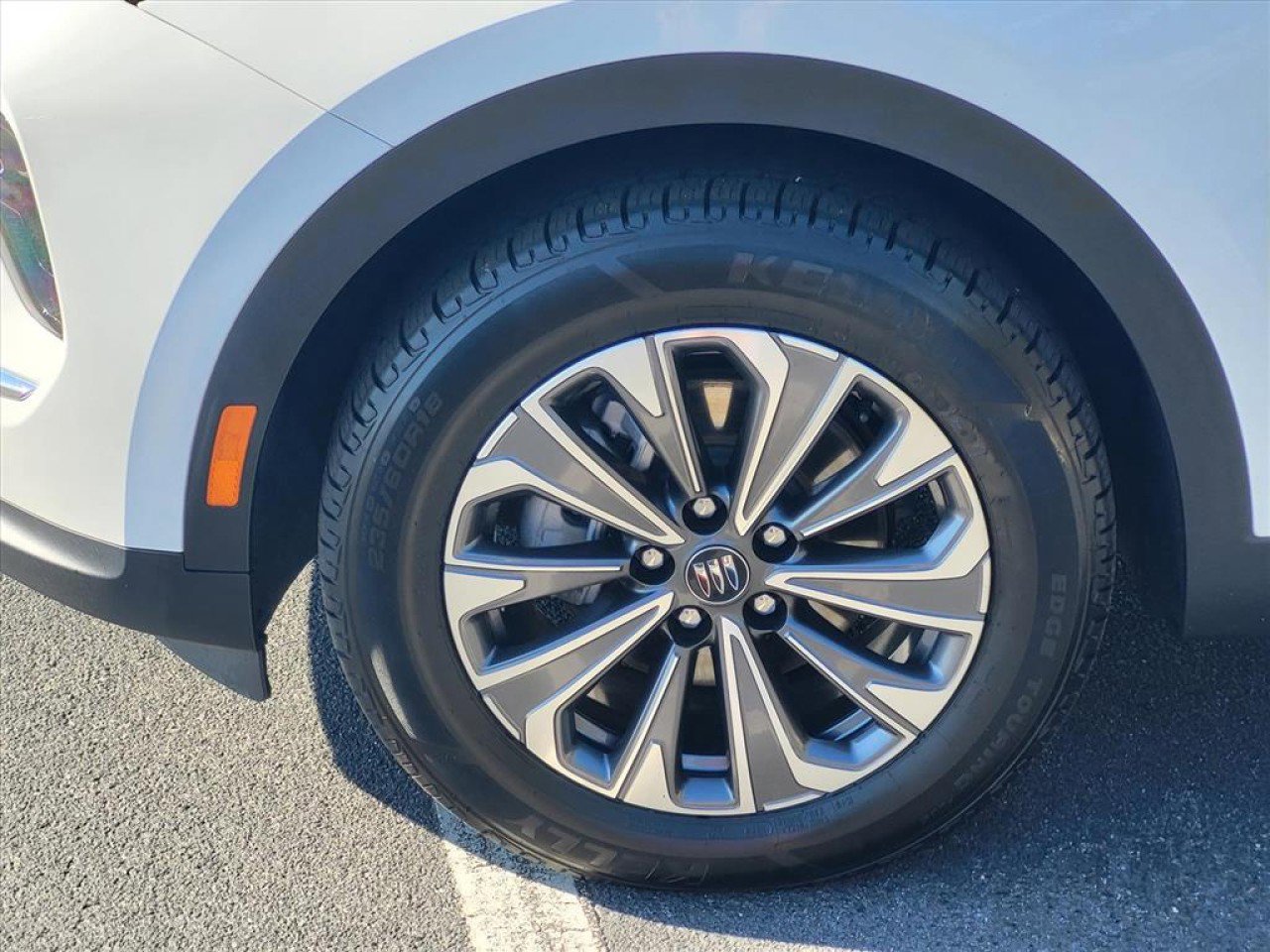 Used 2024 Buick Envision Preferred image 9