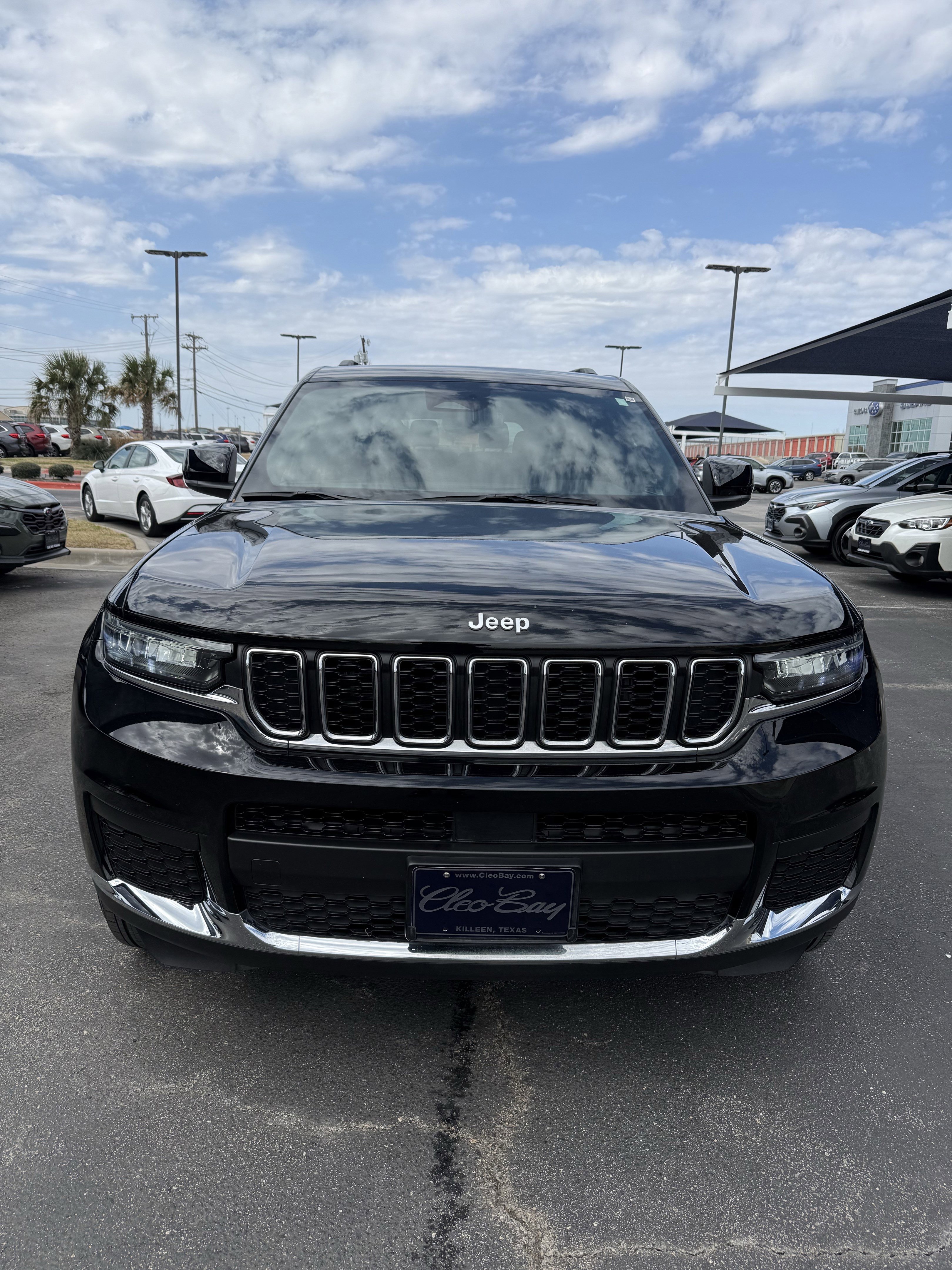 Used 2024 Jeep Grand Cherokee L Laredo image 5