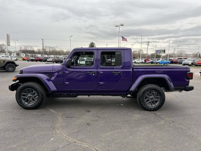 New 2026 Jeep Gladiator Sport AWD/4WD image 4