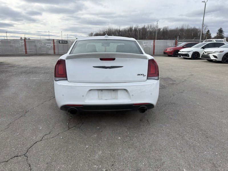 Used 2023 Chrysler 300 C image 7