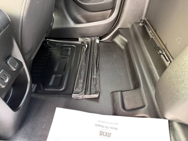 Used 2022 Chevrolet Colorado LT w/ Fleet Safety Package image 31