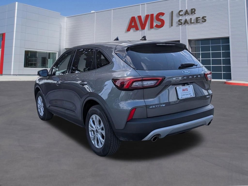 Used 2025 Ford Escape Active AWD/4WD image 9