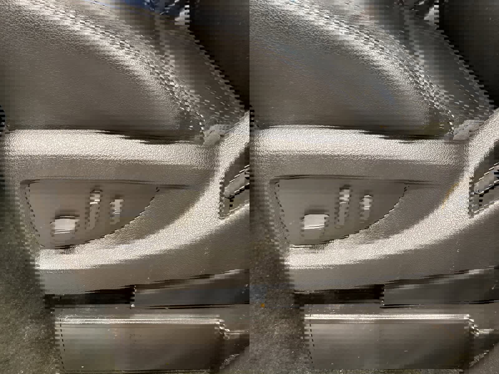 Used 2014 Chevrolet Silverado 1500 LTZ w/ Max Trailering Package image 16