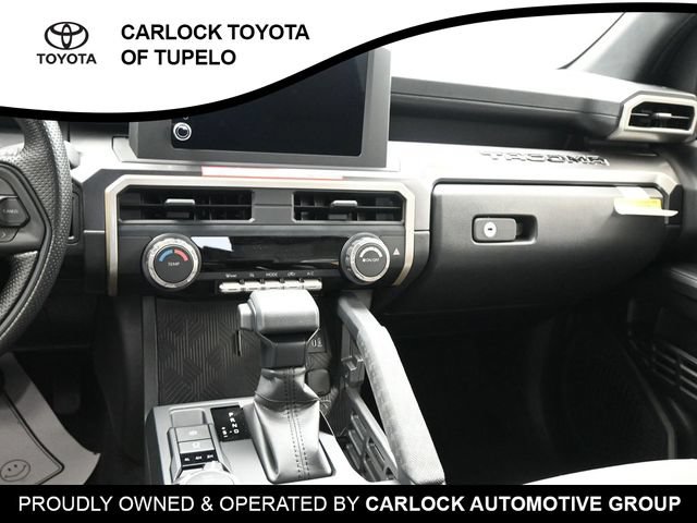 Used 2025 Toyota Tacoma SR5 AWD/4WD image 23