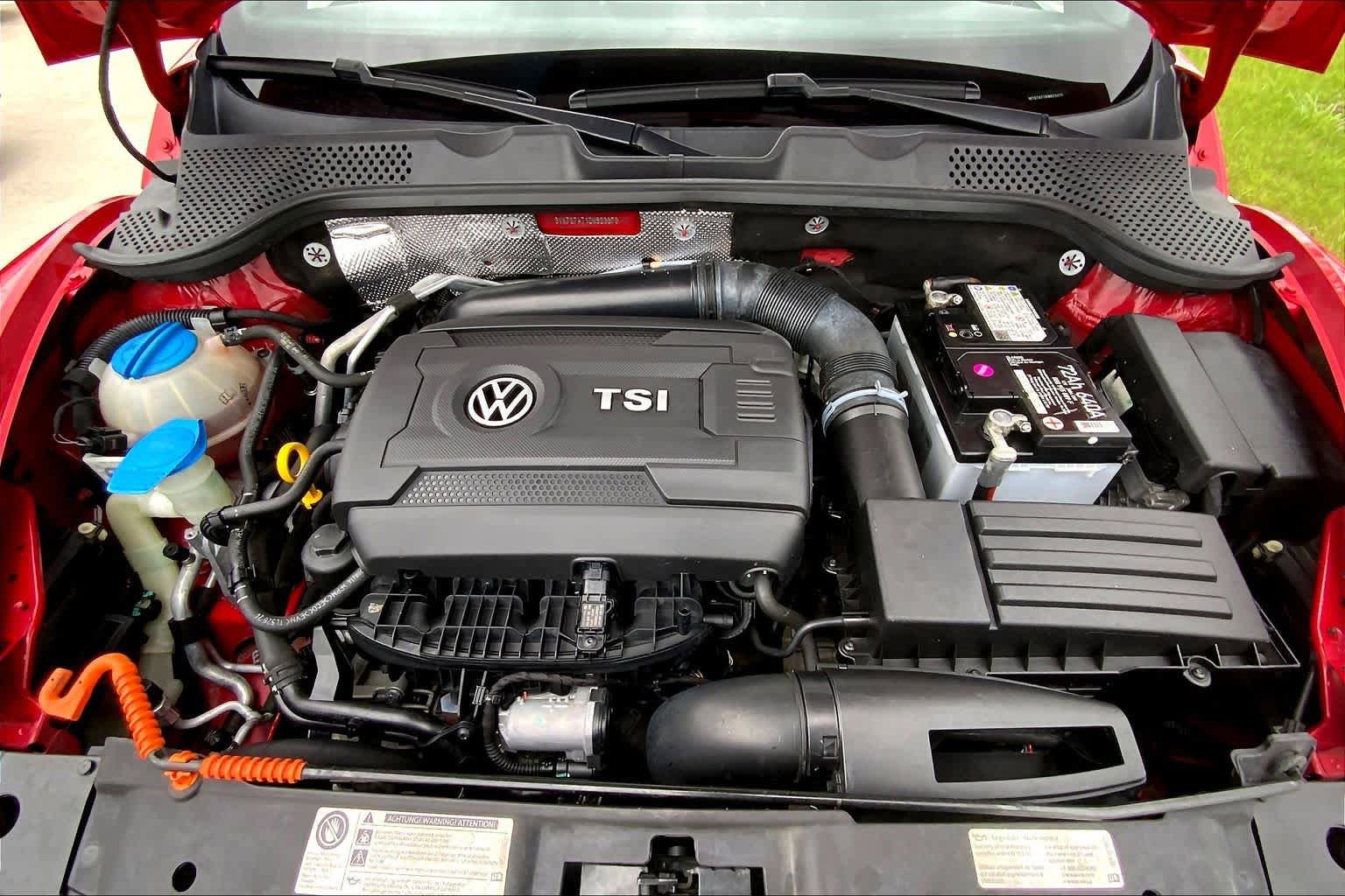 Used 2013 Volkswagen Beetle 2.0T FWD image 30