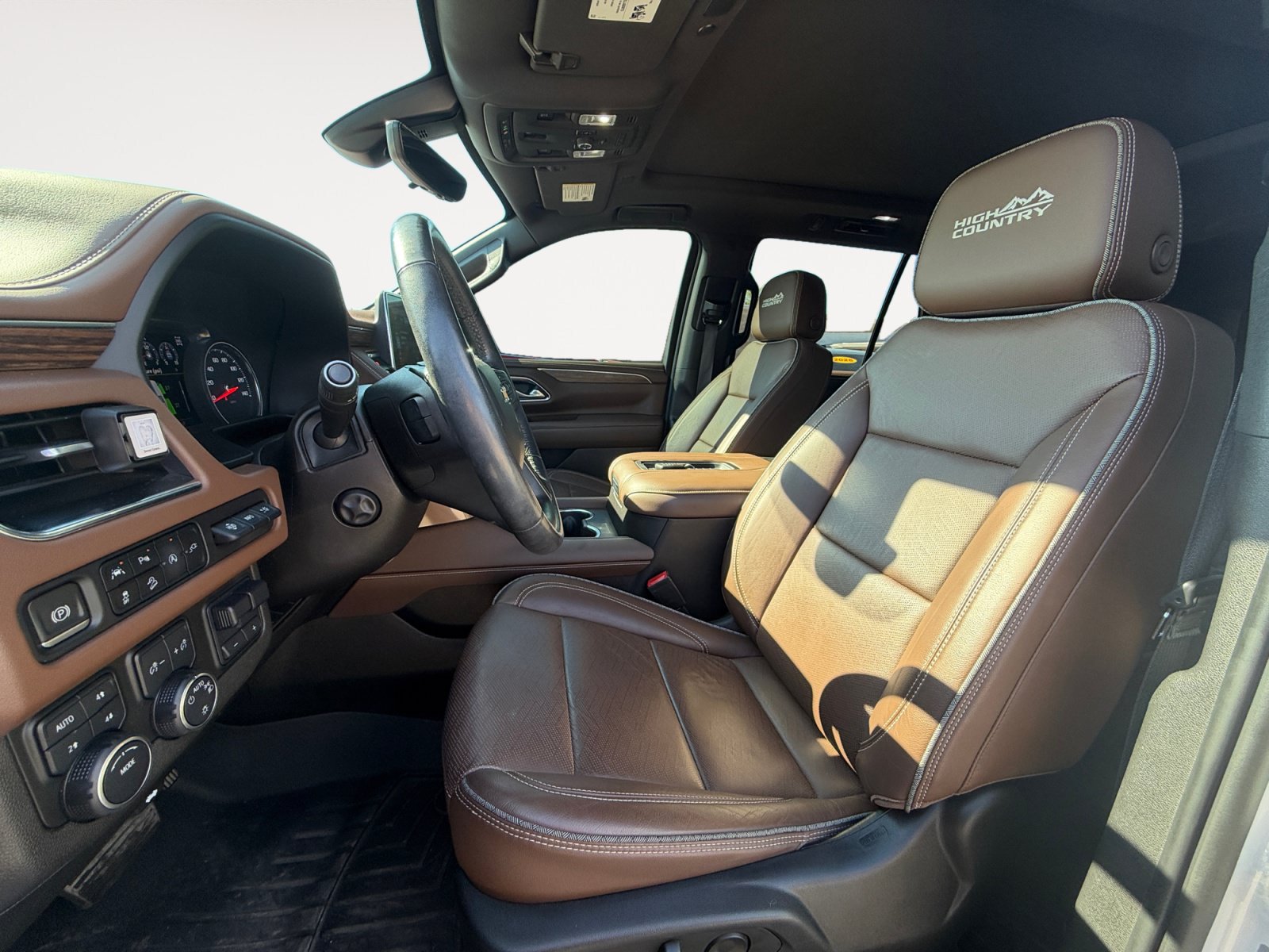 Used 2021 Chevrolet Tahoe High Country w/ Premium Package AWD/4WD image 9