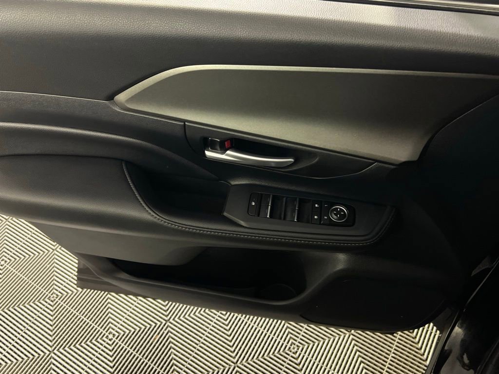 Used 2025 Toyota Grand Highlander AWD image 27