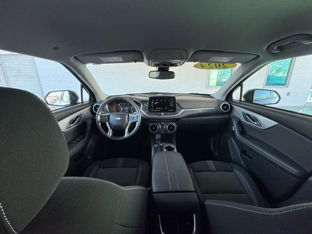 Used 2024 Chevrolet Blazer LT w/ Convenience Package image 28