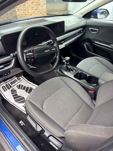 Used 2025 Kia K4 FWD image 8