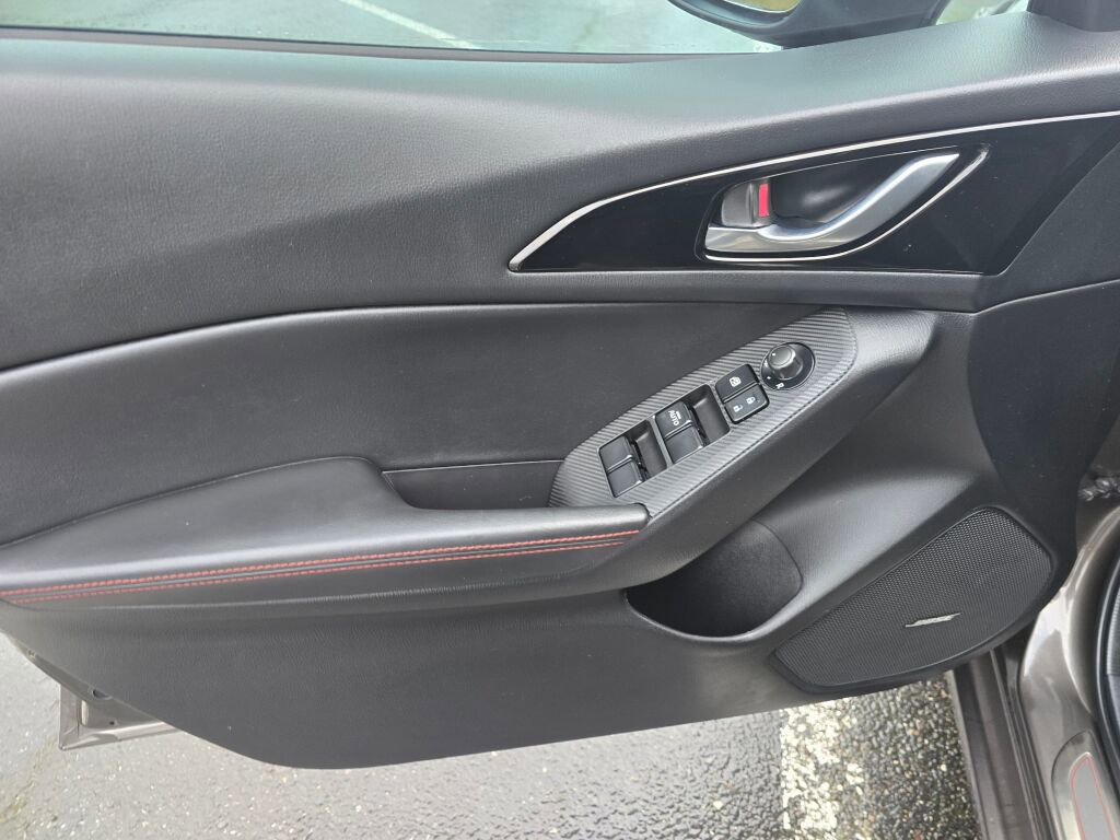 Used 2016 MAZDA MAZDA3 s Grand Touring image 16