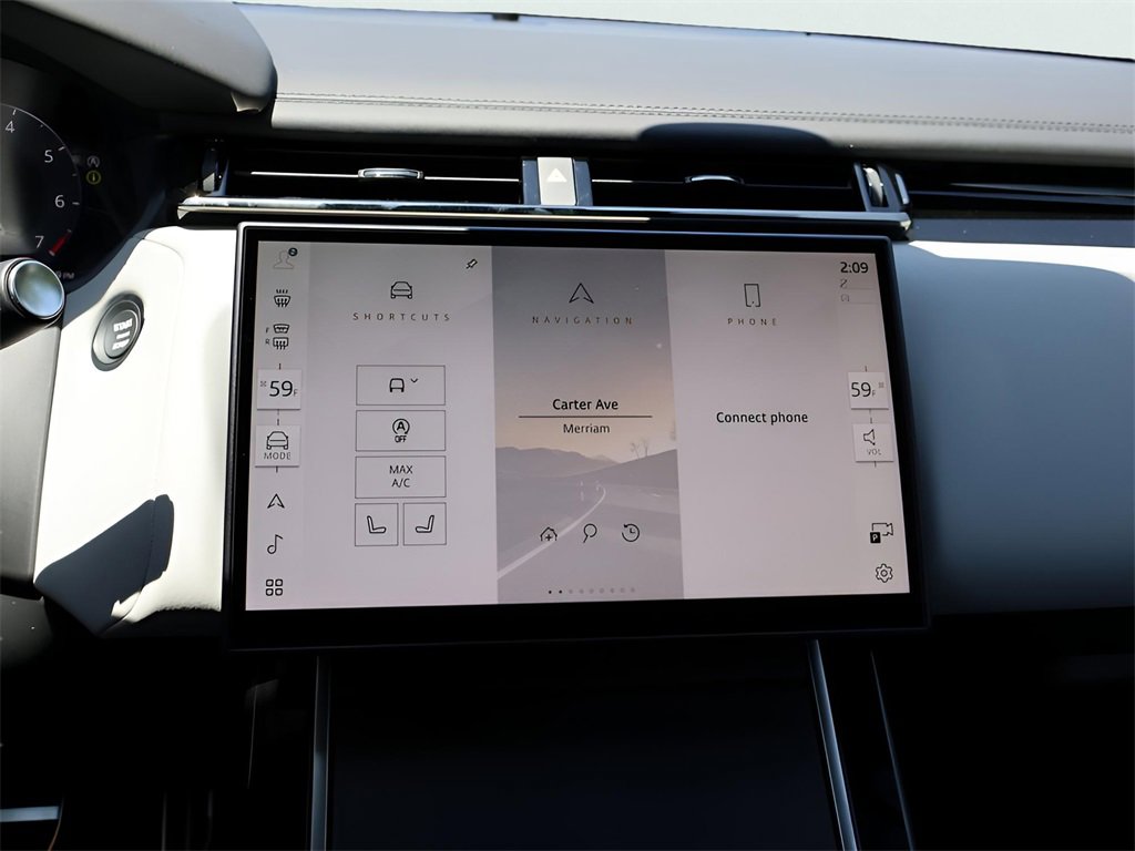 New 2026 Land Rover Range Rover Velar Dynamic SE image 24