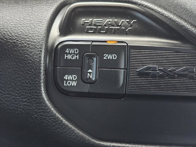 Used 2024 RAM 3500 Tradesman w/ Chrome Appearance Group AWD/4WD image 17
