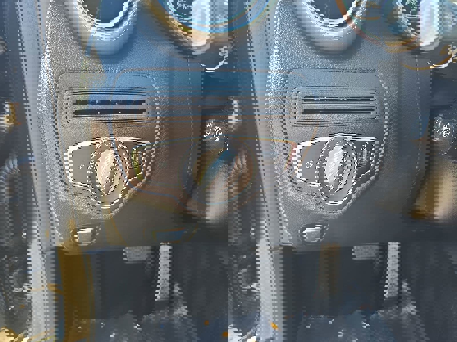 Used 2020 Mercedes-Benz GLC 300 4MATIC Coupe image 28