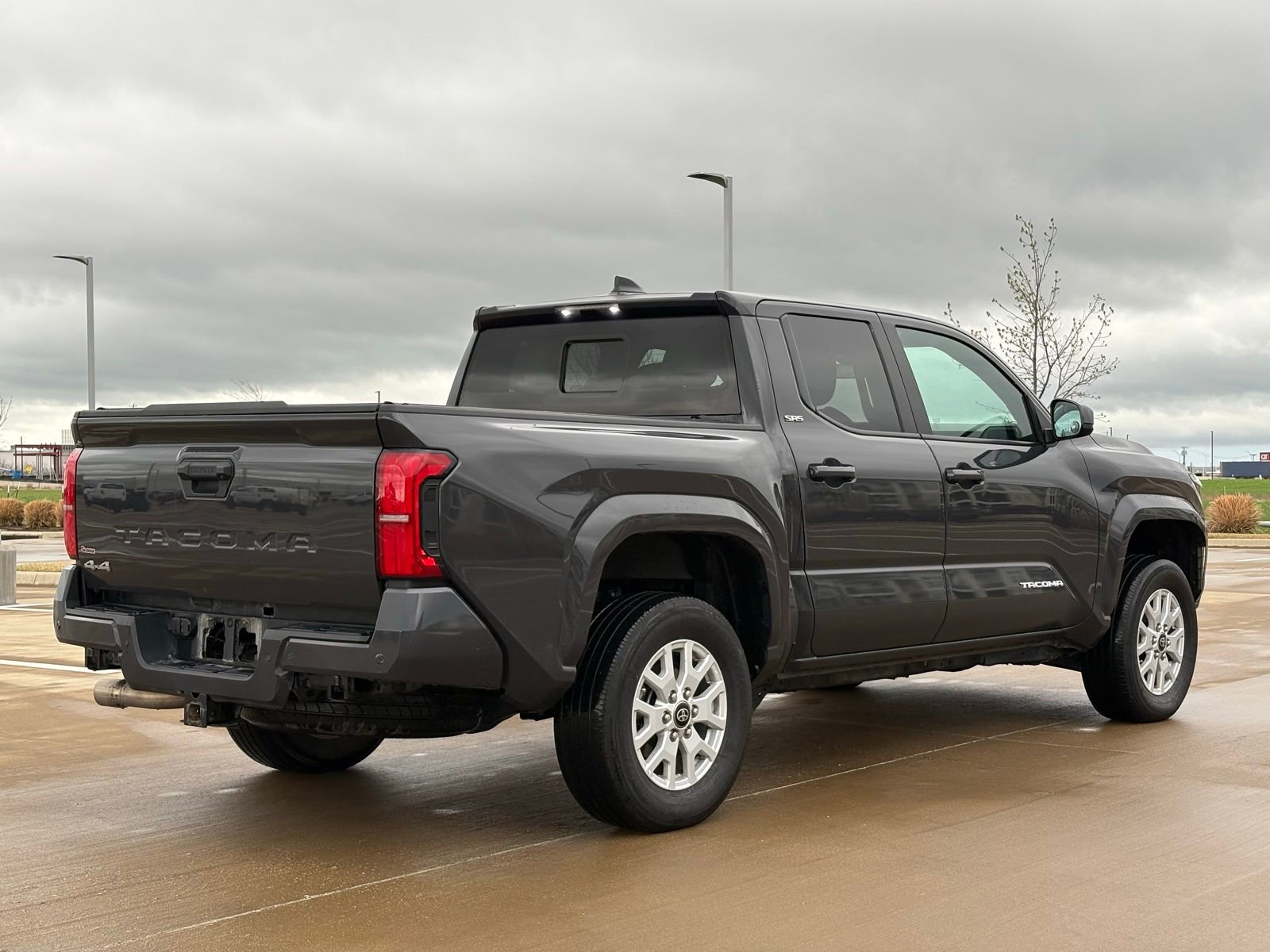 Used 2024 Toyota Tacoma SR5 image 7