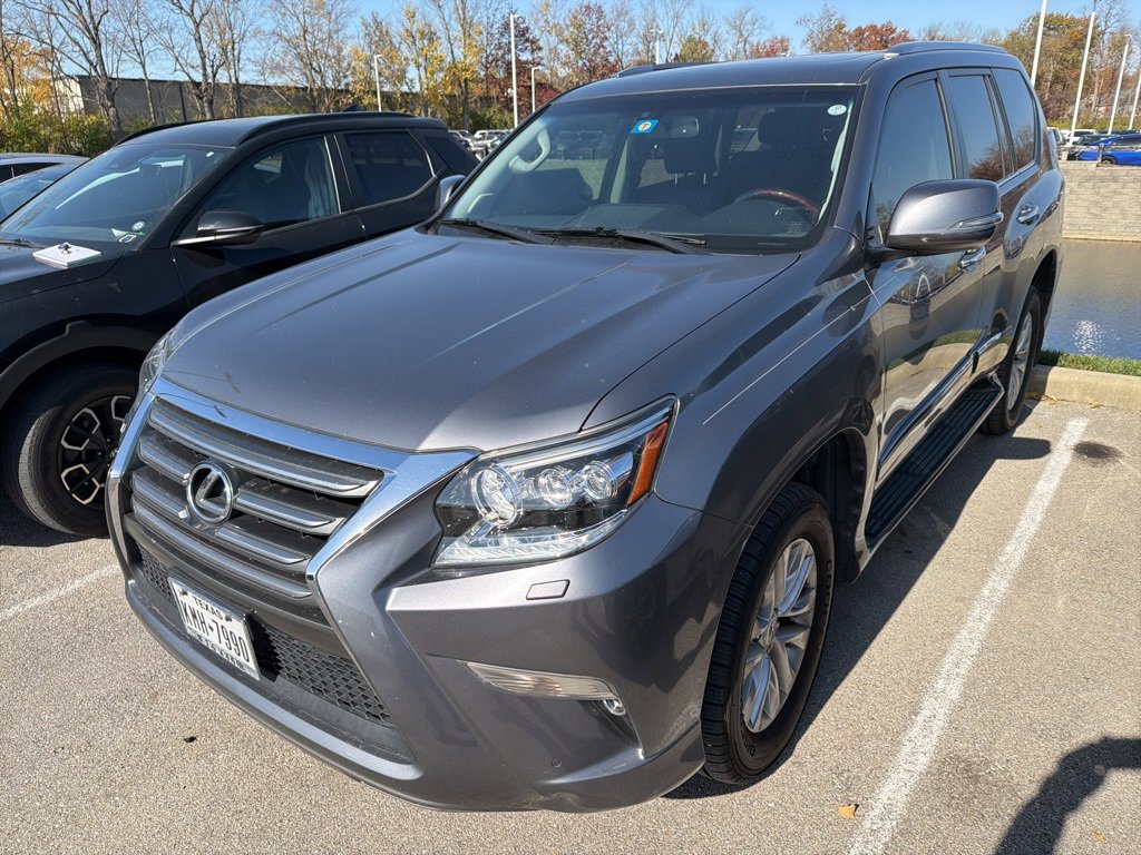 Used 2018 Lexus GX 460 image 2