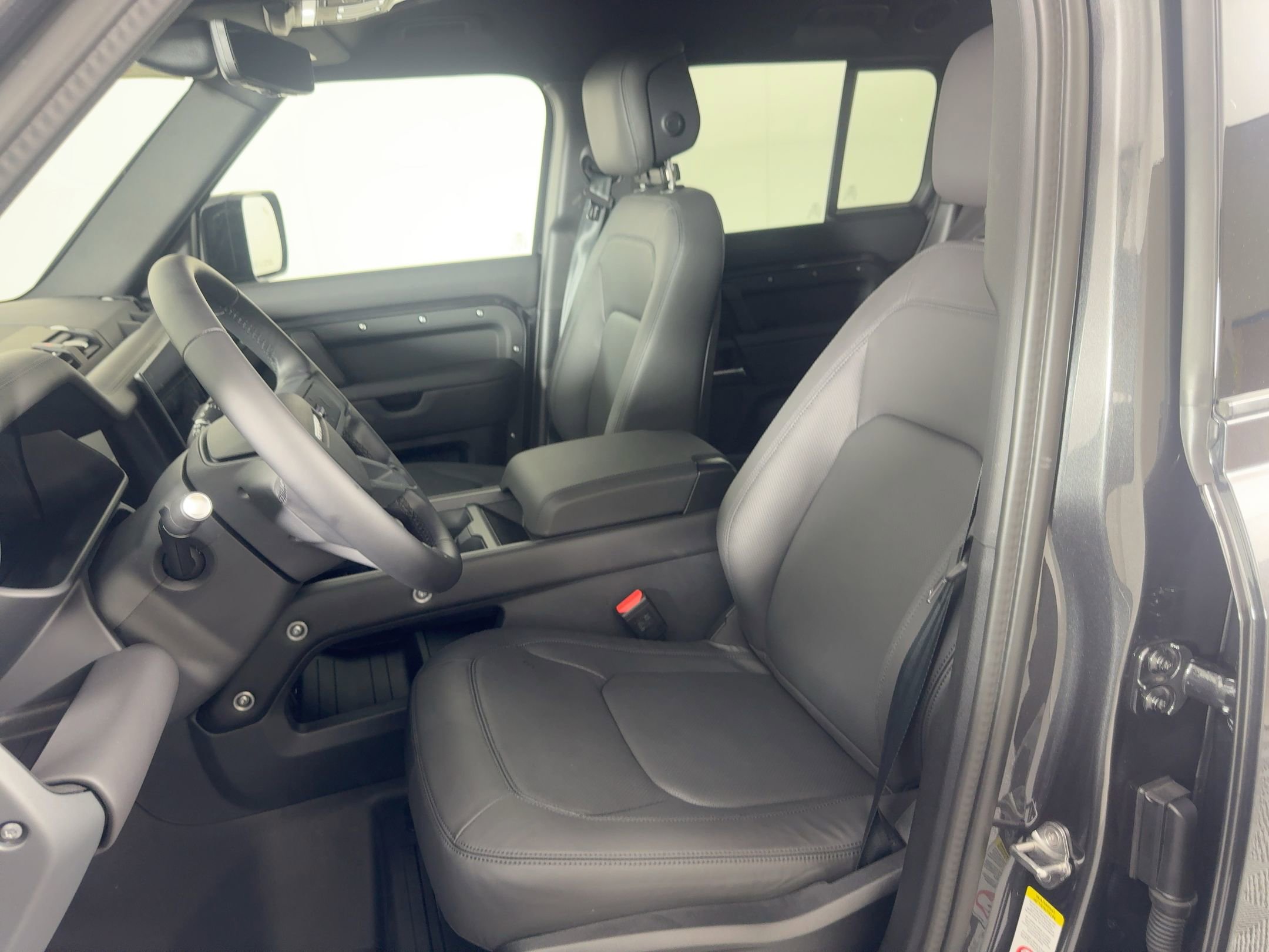 New 2025 Land Rover Defender 130 S image 6