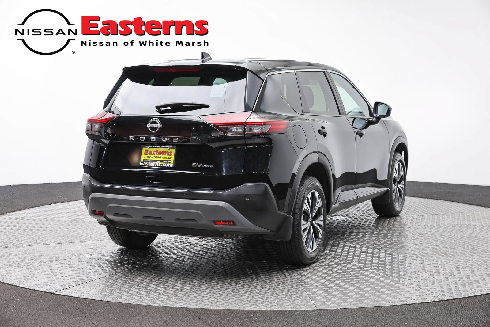 Used 2023 Nissan Rogue SV AWD/4WD image 5