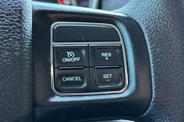 Used 2019 Dodge Journey SE w/ Blacktop Package FWD image 40