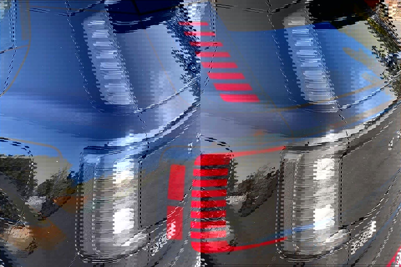 New 2025 Volvo EX30 Plus w/ Protection Package Premier image 25