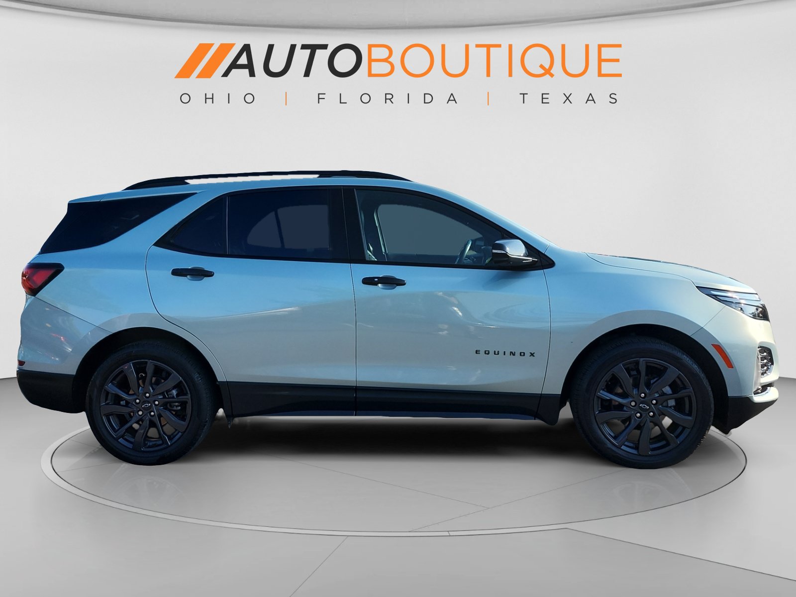 Used 2022 Chevrolet Equinox RS w/ Infotainment Package FWD image 6