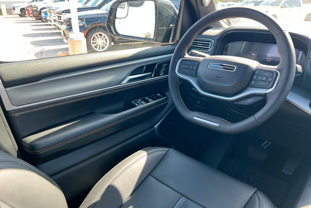 New 2026 Jeep Grand Wagoneer L 4WD image 11