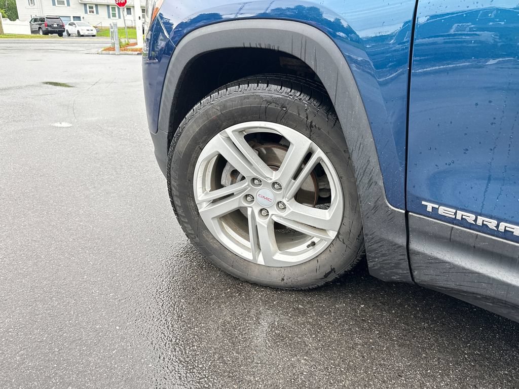 Used 2020 GMC Terrain SLE w/ Driver Convenience Package AWD/4WD image 25