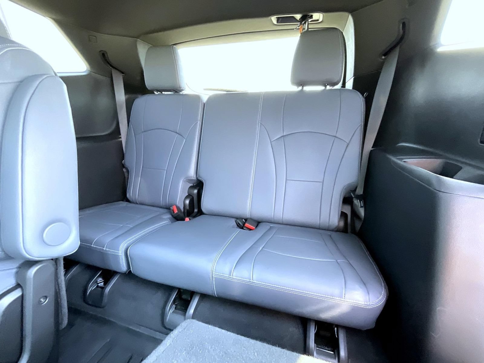 Used 2022 Buick Enclave Essence w/ Experience Buick Package AWD/4WD image 21