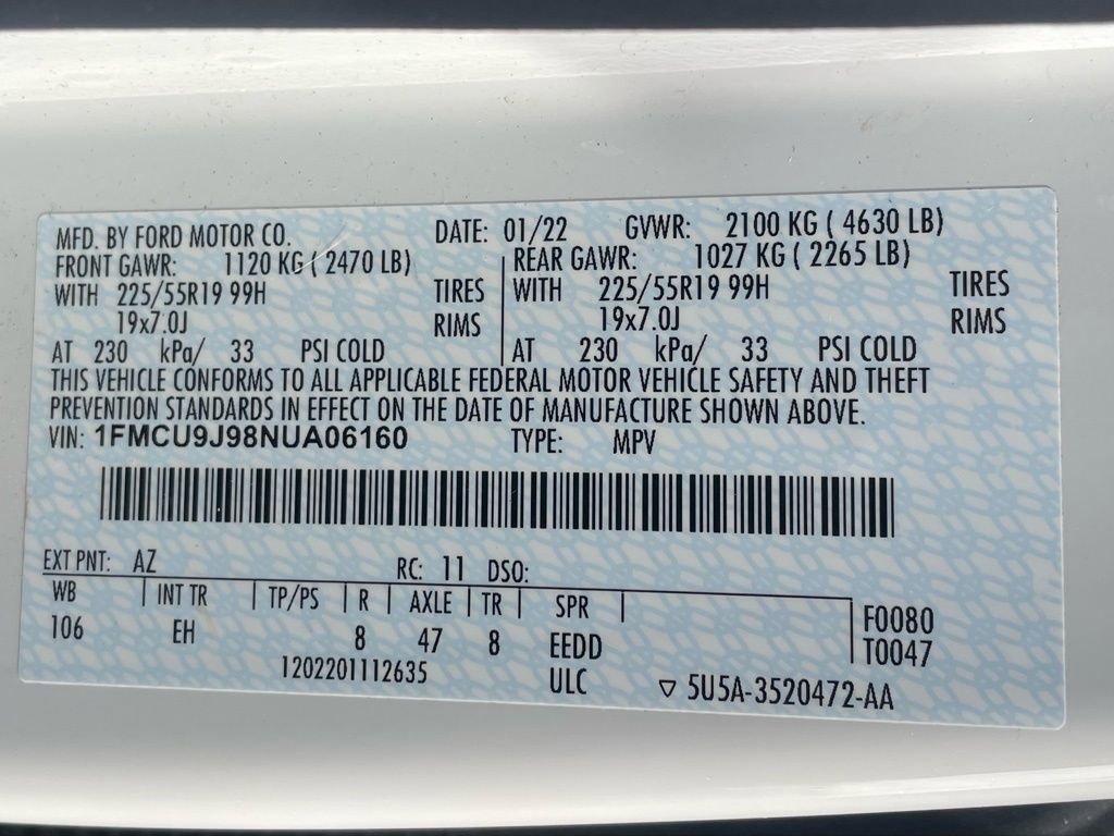 Used 2022 Ford Escape Titanium w/ Class II Trailer Tow Package image 18