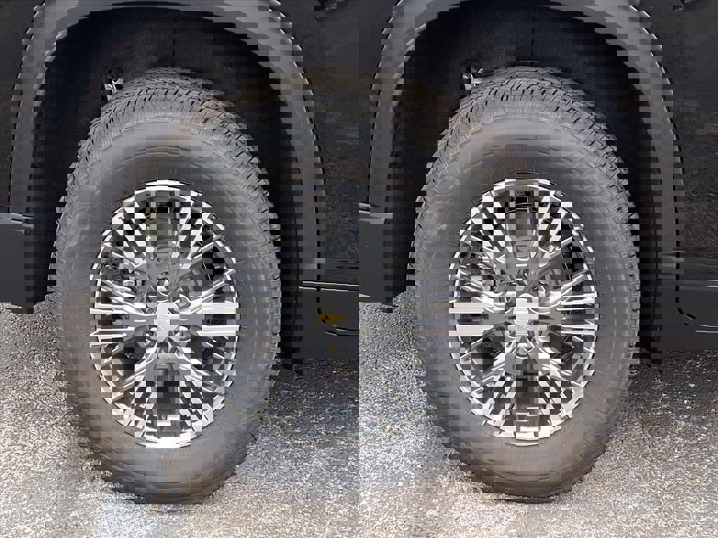 New 2026 Chevrolet Traverse LT w/ Driver Confidence Package image 4