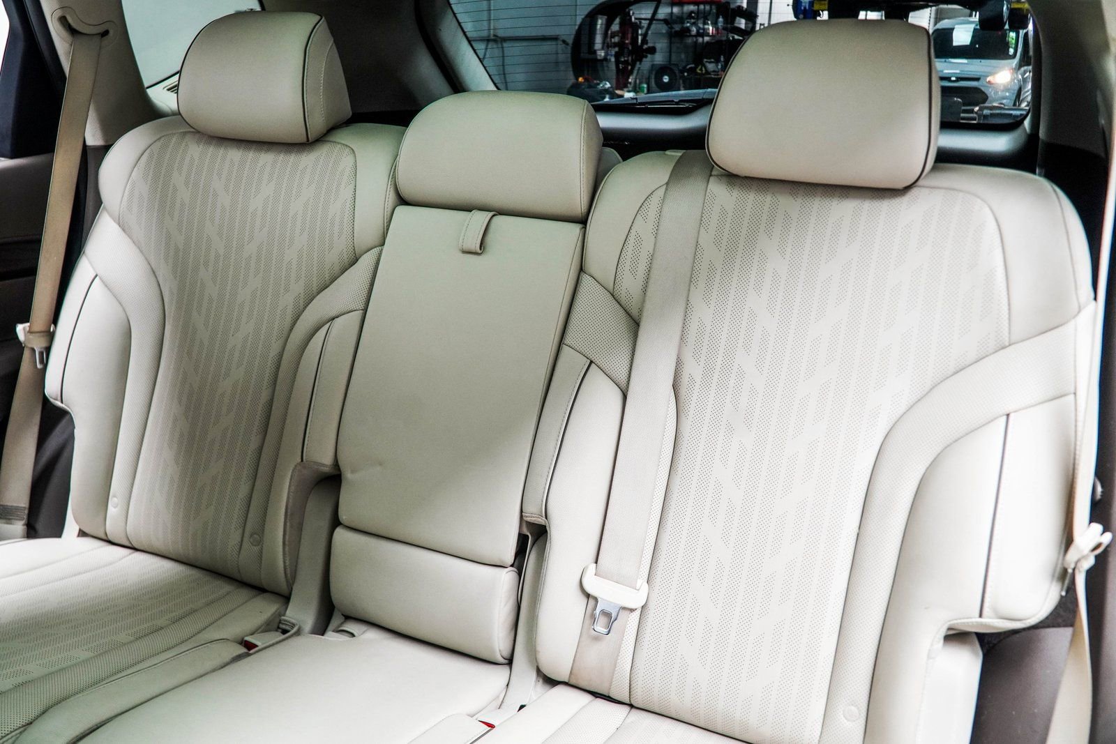 Used 2023 Genesis GV80 2.5T w/ Advanced Package image 41