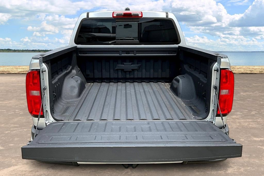 Used 2018 Chevrolet Colorado LT w/ LT Convenience Package RWD image 9