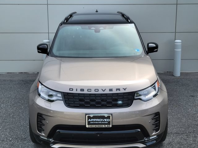 Used 2025 Land Rover Discovery Dynamic SE AWD/4WD image 8