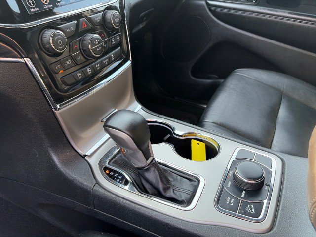 Used 2021 Jeep Grand Cherokee Limited AWD/4WD image 18