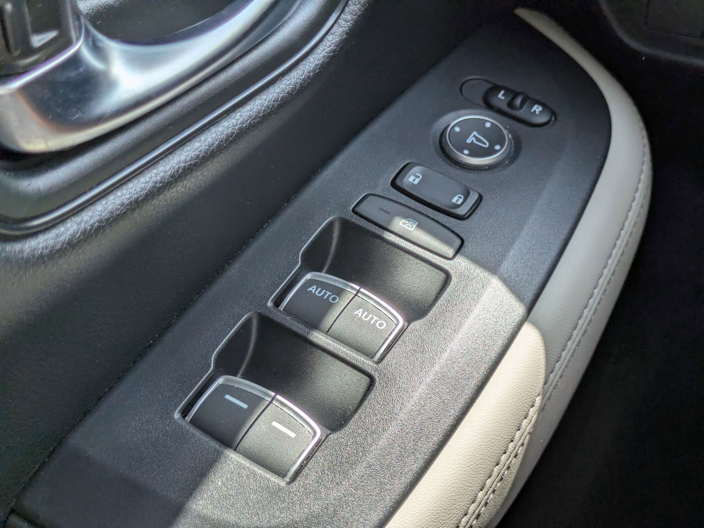 Certified 2024 Honda HR-V EX-L image 57