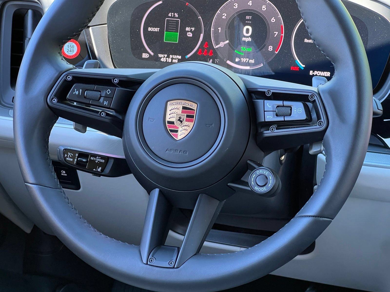 Certified 2025 Porsche Cayenne S AWD/4WD image 24