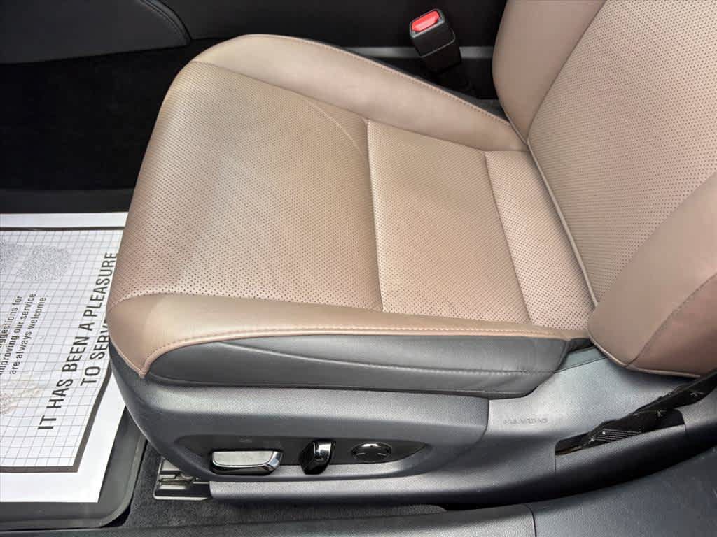 Used 2022 Lexus ES 350 w/ Premium Package FWD image 23