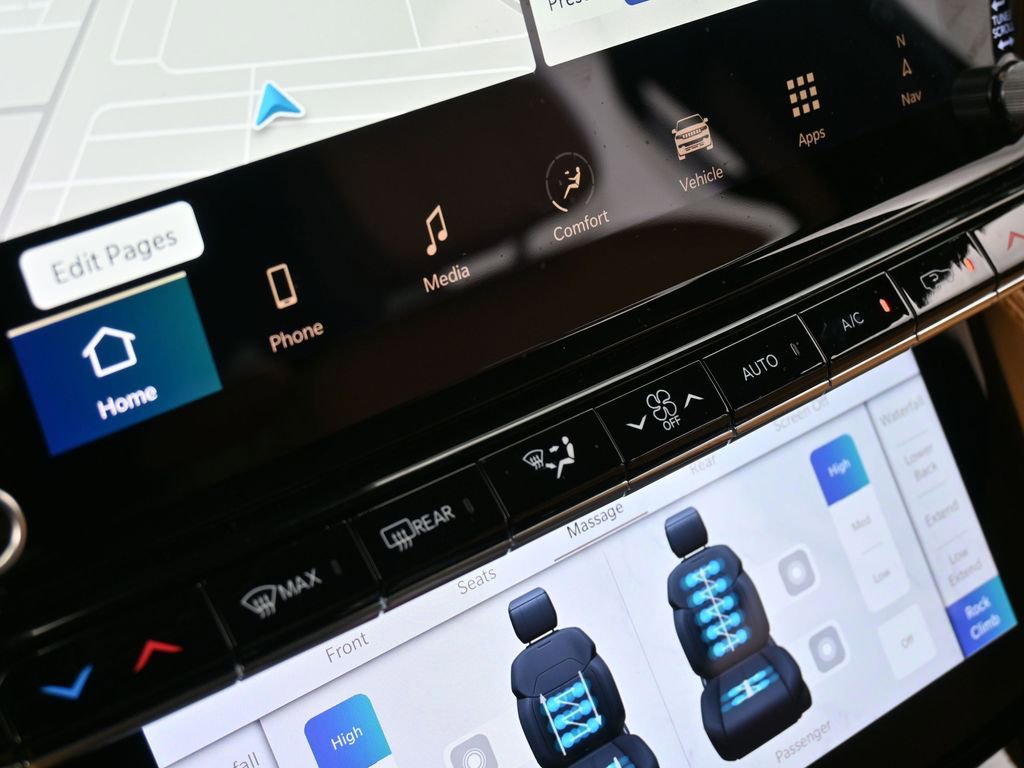 Used 2024 Jeep Grand Wagoneer Series III w/ Quick Order Packagew 28T image 37