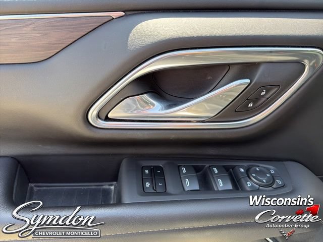 Used 2023 Chevrolet Tahoe Z71 w/ Luxury Package AWD/4WD image 16