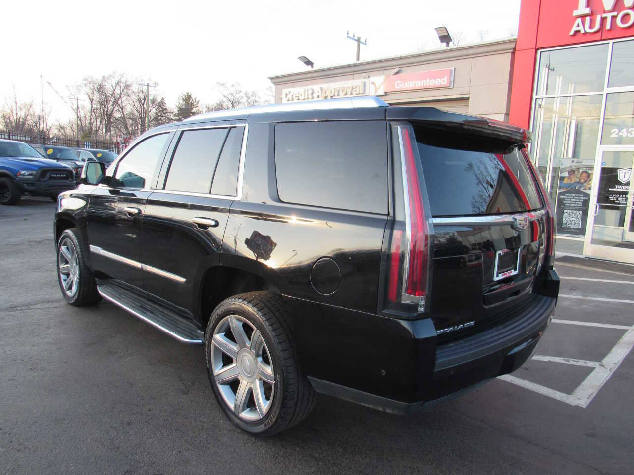Used 2020 Cadillac Escalade Luxury w/ LPO, Radiant Package AWD/4WD image 7
