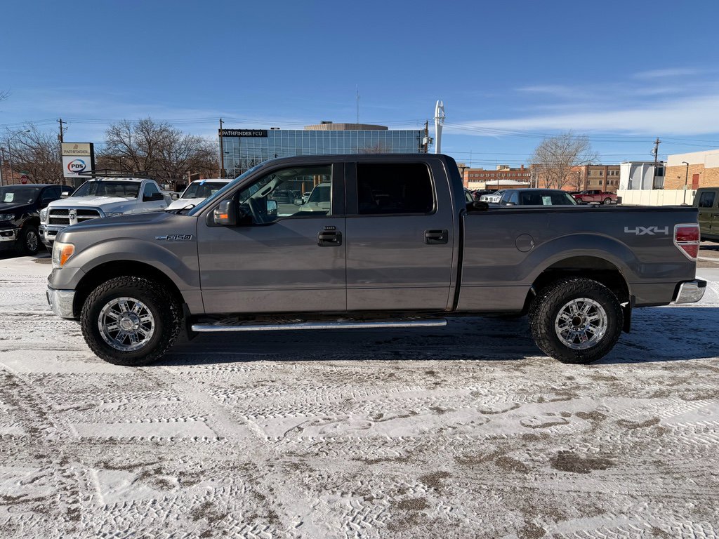 Used 2010 Ford F150 XLT image 1