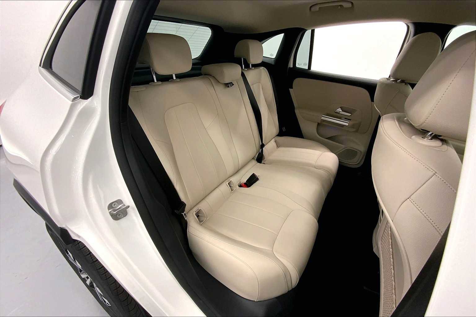 New 2026 Mercedes-Benz GLA 250 GLA 250 image 13