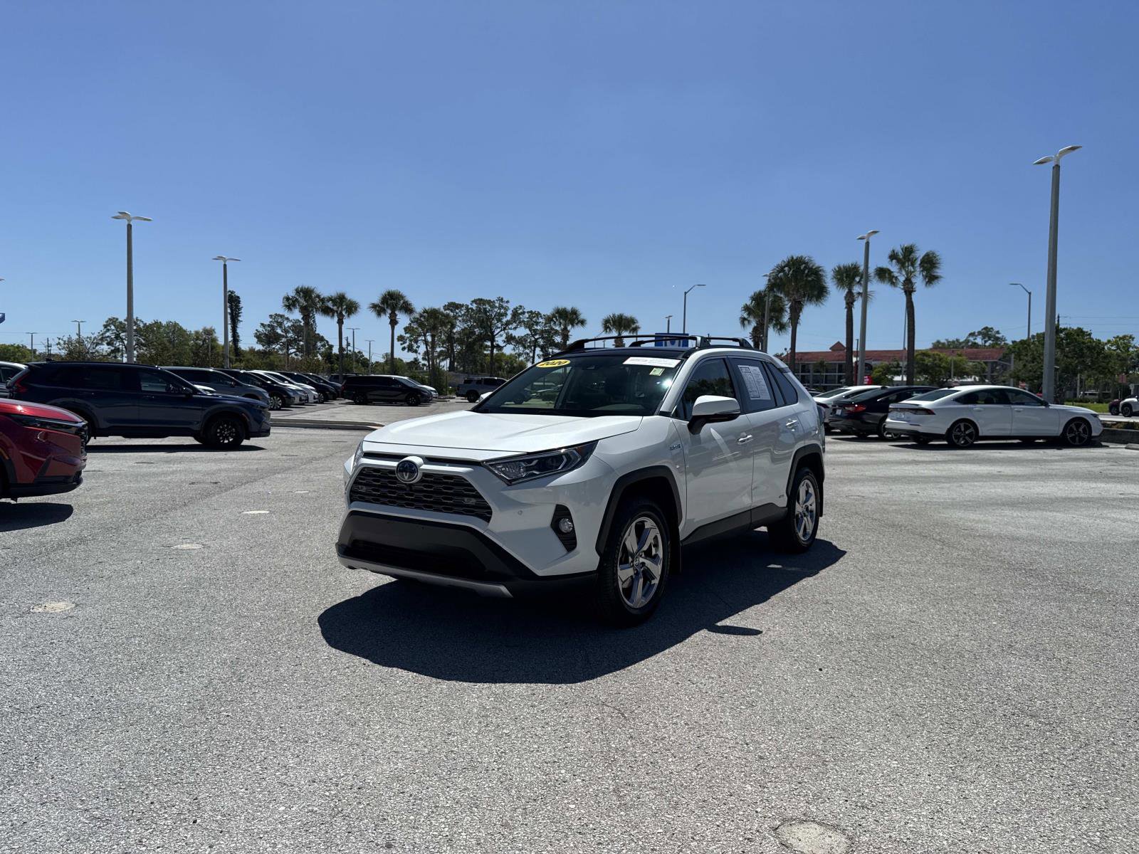 Used 2020 Toyota RAV4 Limited image 2