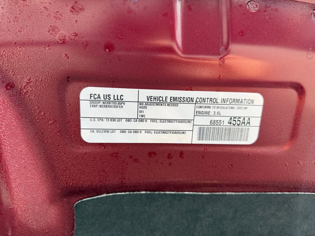 Used 2022 Chrysler Pacifica Limited w/ S Appearance Package image 32