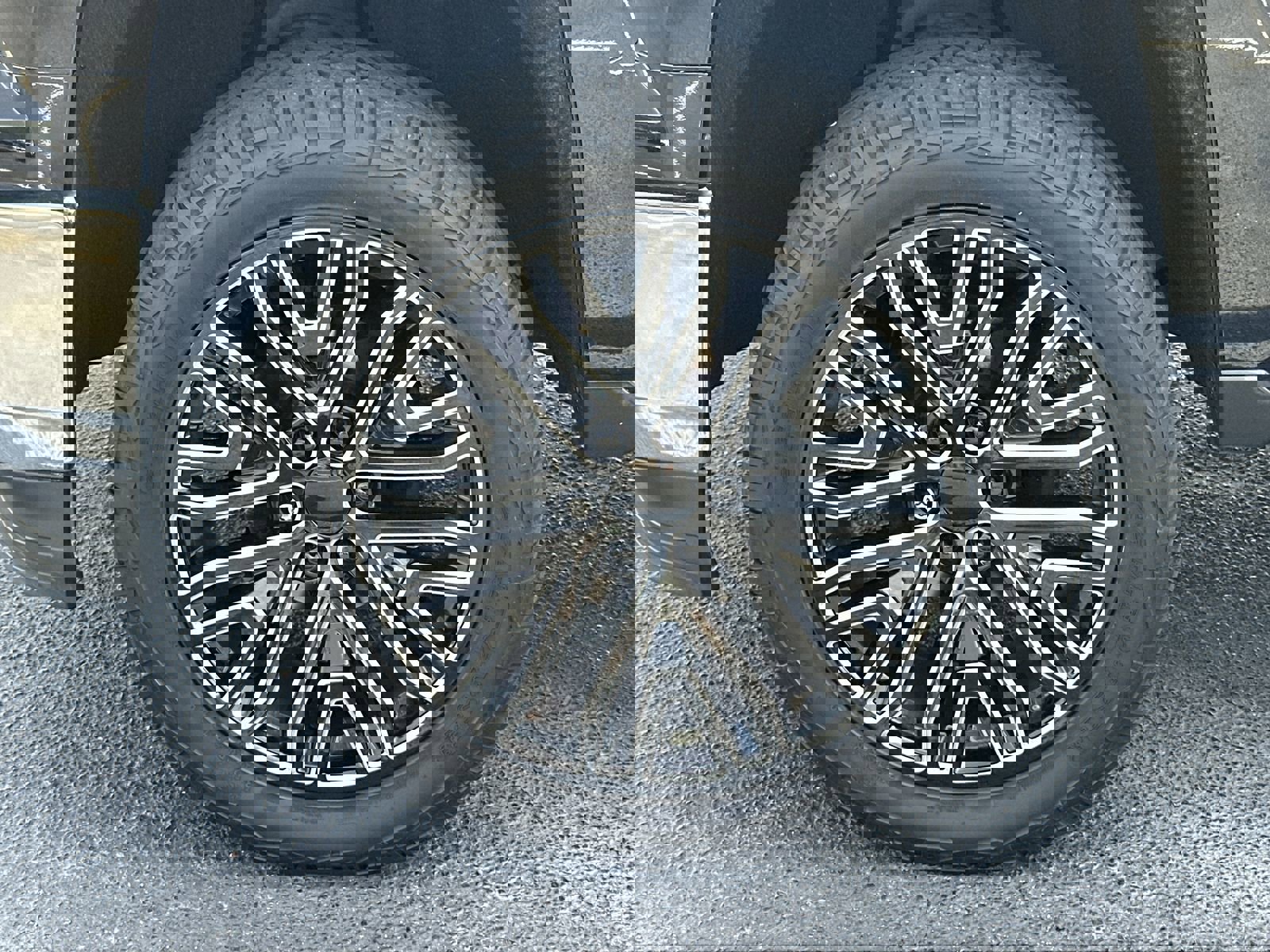 Used 2015 Chevrolet Silverado 1500 LT w/ LT Convenience Package image 13