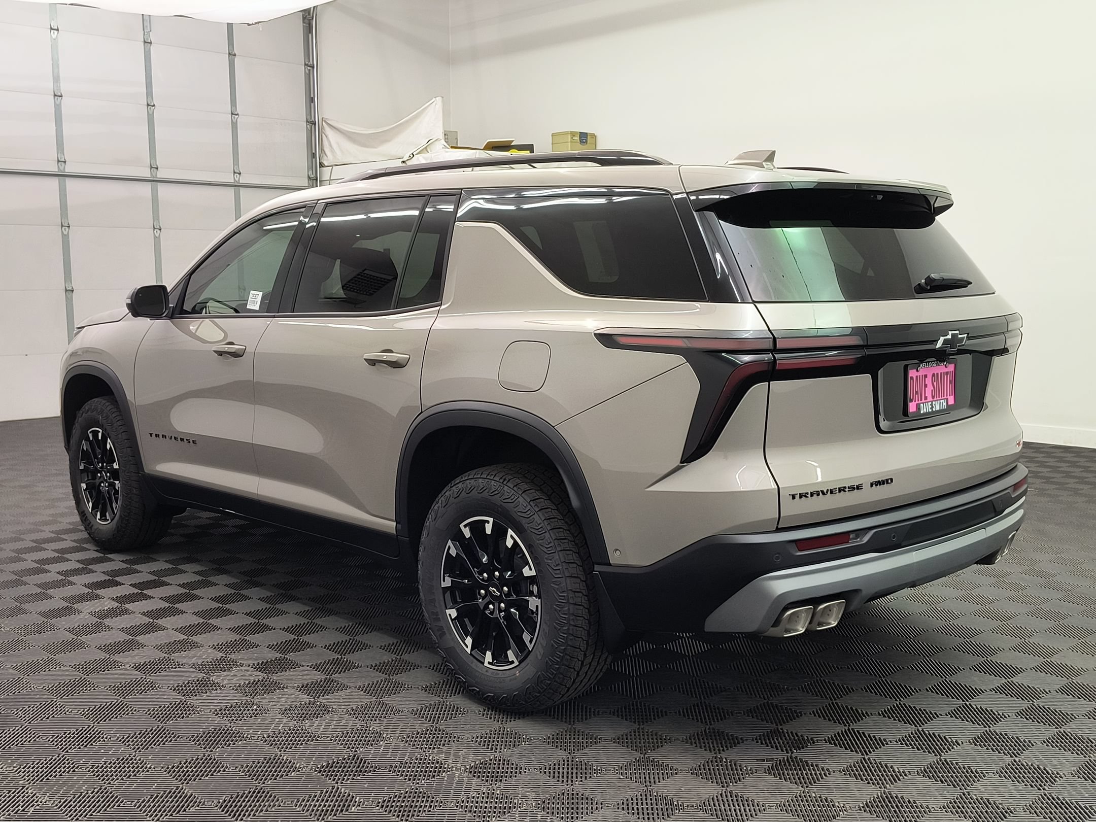 New 2026 Chevrolet Traverse Z71 w/ Enhanced Driving Package AWD/4WD image 3