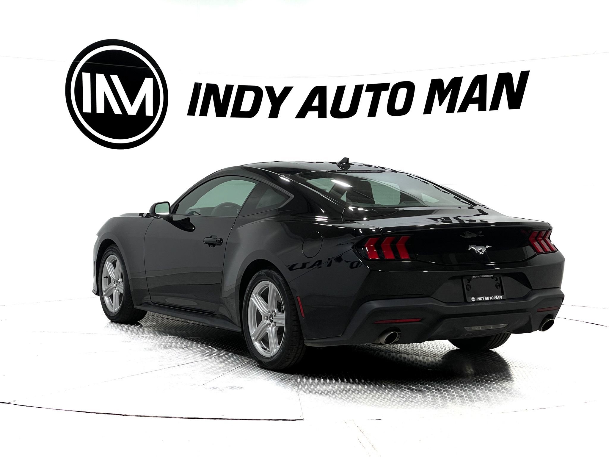 Used 2026 Ford Mustang Coupe image 6