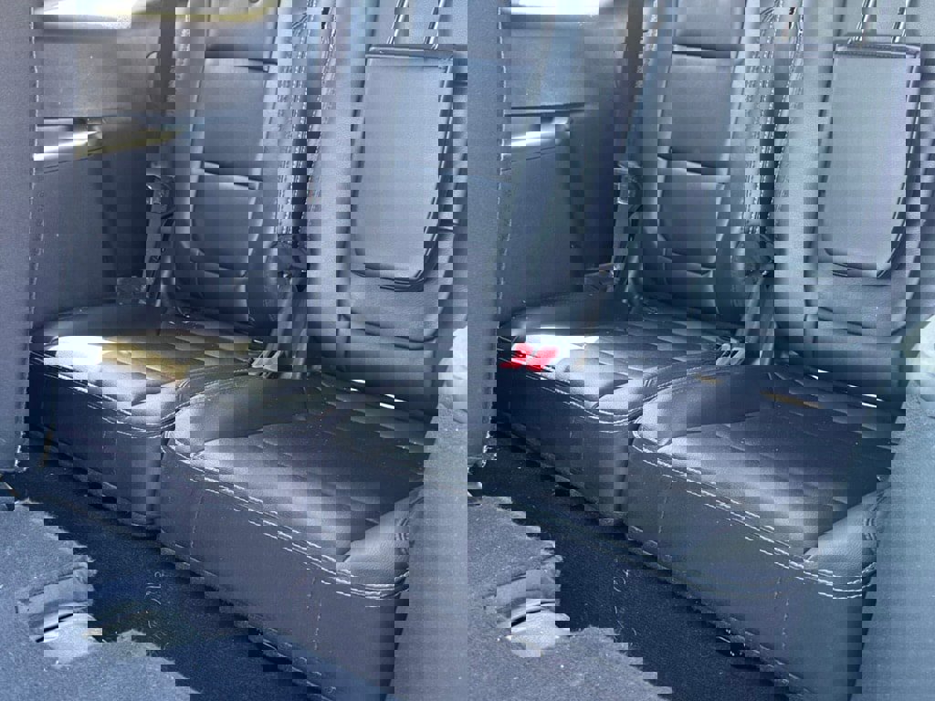 Used 2019 Ford Explorer Limited image 18